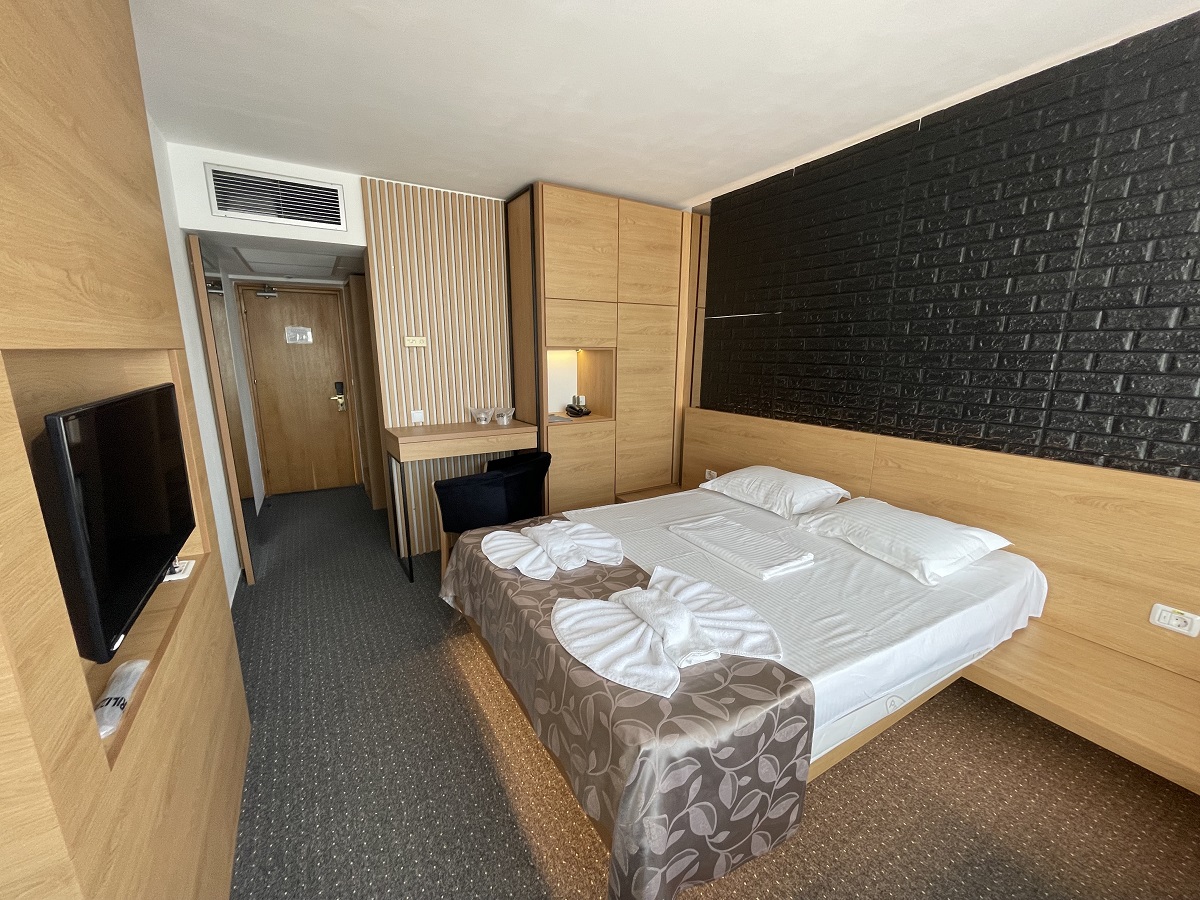 Camera-Hotel-Delfinul
